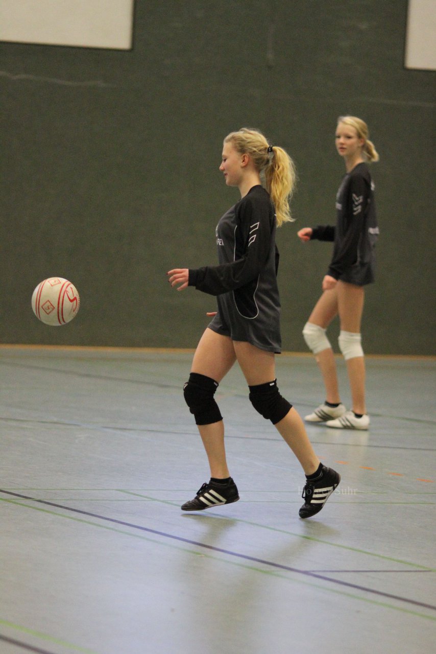 Bild 132 - U18w 2.Tag am 3.12.11